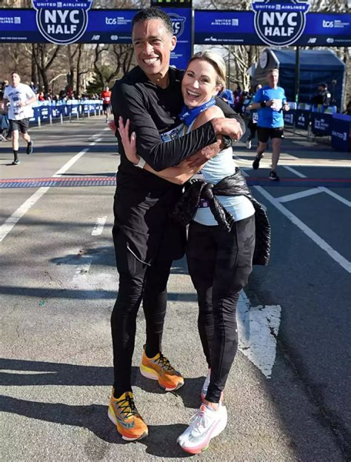 
Amy Robach and T.J. Holmes’ Relationship Saga: Everything to Know 