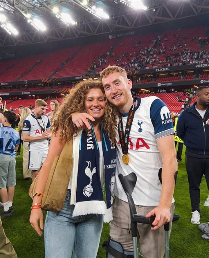 
Eldina Vanessa Ahmic: Dejan Kulusevski Girlfriend Is Also A Footballer 