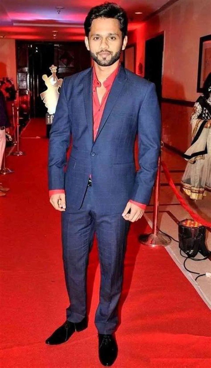 Rahul Vaidya Height, Weight, Net Worth, Age, Birthday, Wikipedia, Who, Nationality, Biography