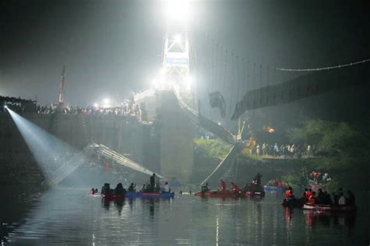 
Suspension bridge collapse kills at least 132 in India 